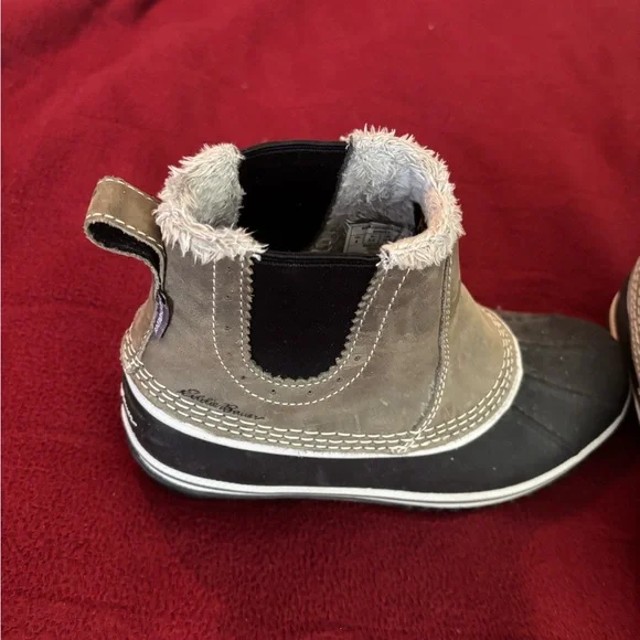 Eddie Bauer Black and Gray Boots with White Stitching - Picture 2 of 8